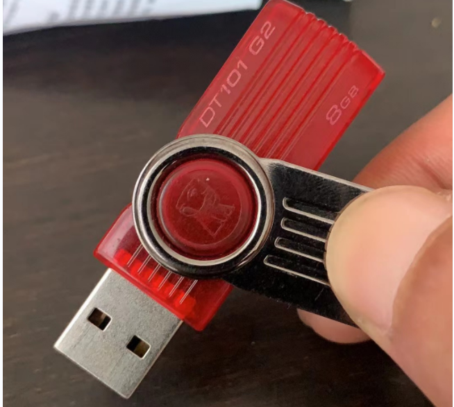 U盘或移动硬盘使用注意事项